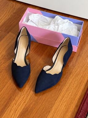 Like New Navy Scalloped Pointed-Toe D'Orsay Kitten Heels Size 7